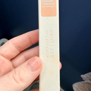 Haus Labs By Lady Gaga Concealer - 14 light peach